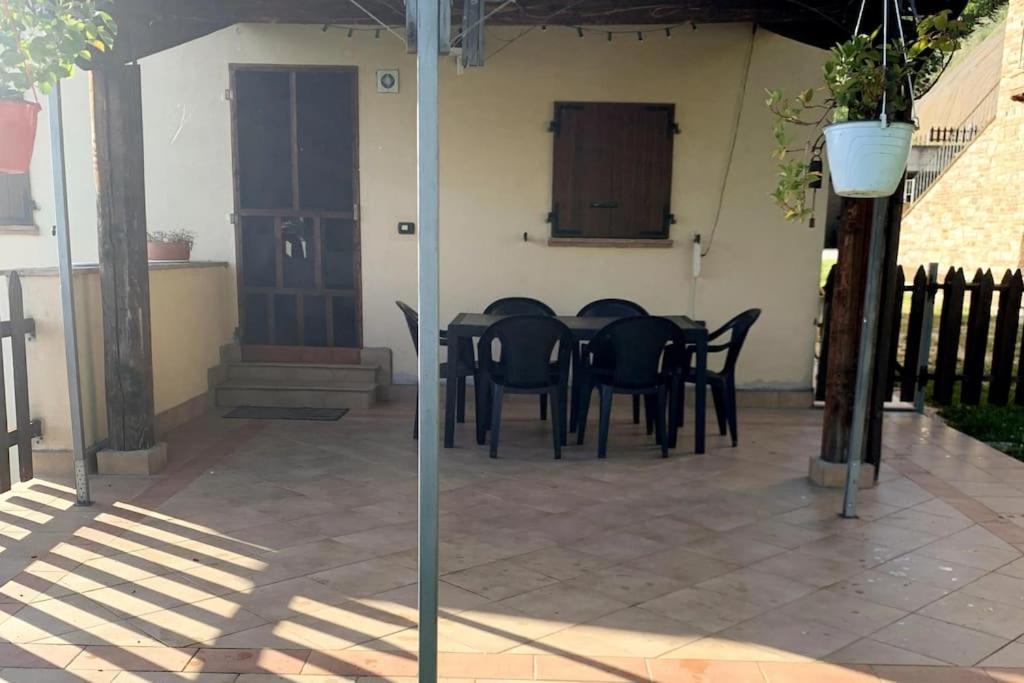 Colferraio 23 Dove L'Accoglienza E Di Casa! Villa Matelica Buitenkant foto